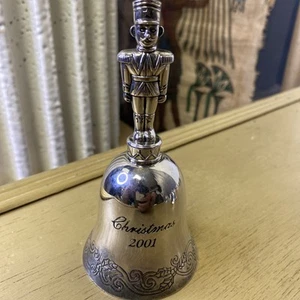Godinger Silver Treasures Weihnachtsglocke 2001 Nussknacker Soldat - Bild 1 von 3