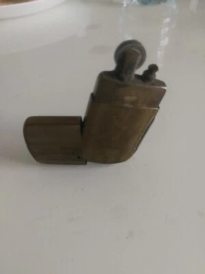 briquet Estampillé Ministère des Finances '' à restaurer '' - Photo 1/4