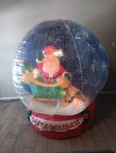 Christmas Snow Globe Santa Sleigh Reindeer Inflatable light up / Gemmy 2005 - Picture 1 of 10