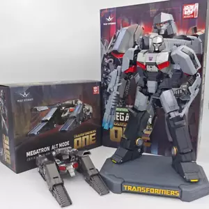 Hasbro WAY STUDIO Transformers One Megatron D-16 Fianal From ALT MODE Tank Model - Picture 1 of 6