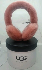 UGG AUSTRALIA CRANBERRY WILDLEDER SHEARLING SCHAFFELL OHRSCHÜTZER  - Bild 1 von 5