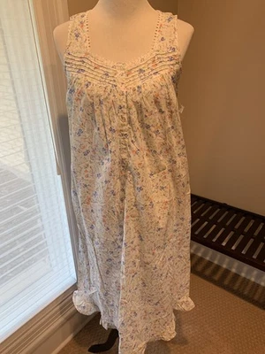 Adonna Camisón Pequeño S 100% Algodón Tejido Vestido Blanco Floral Nuevo Con Etiquetas Volantes Foto 1 de 4