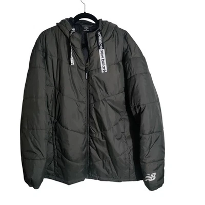 Chaqueta New Balance con Capucha Verde Puffer Tech Talla 3X Usada en Excelente Condición Foto 1 de 4