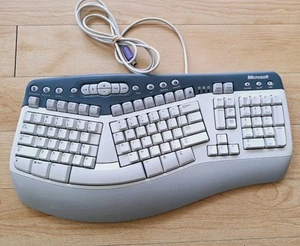 Microsoft Natural MultiMedia Keyboard 1.0A Ergonomic RT9470 PS/2 Grey Perfect CD - Picture 1 of 8