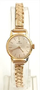 Vintage Omega Gold Plated 17 Jewel Caliber 620 Wristwatch For Spares Or Repairs - Picture 1 of 10