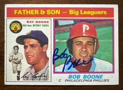 1976 Topps Father & Son BOB BOONE Autographed Baseball Card #67 PHILLIES - Image 1 of 2