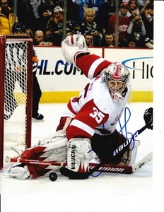 DETROIT RED WINGS JIMMY HOWARD SIGNED GREAT SAVE 8X10 - Picture 1 of 1