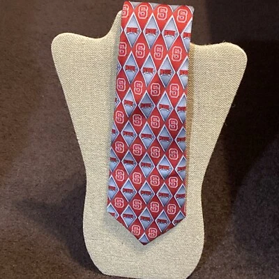 Corbata de seda roja NC State Wolfpack de Eagle Neckwear Foto 1 de 3