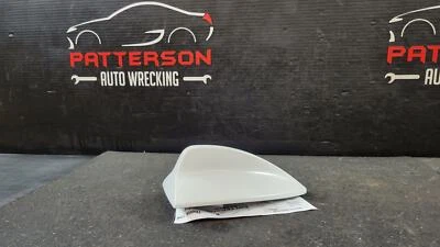 2006 宝马 325I SEDAN 收音机车厢天线白色 — 第 1/4 张图片