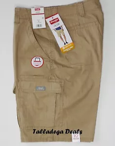 Men's Wrangler 10 in. Relaxed Fit RipStop Cargo Shorts w/ Stretch CHOOSE SIZES - Picture 1 of 11