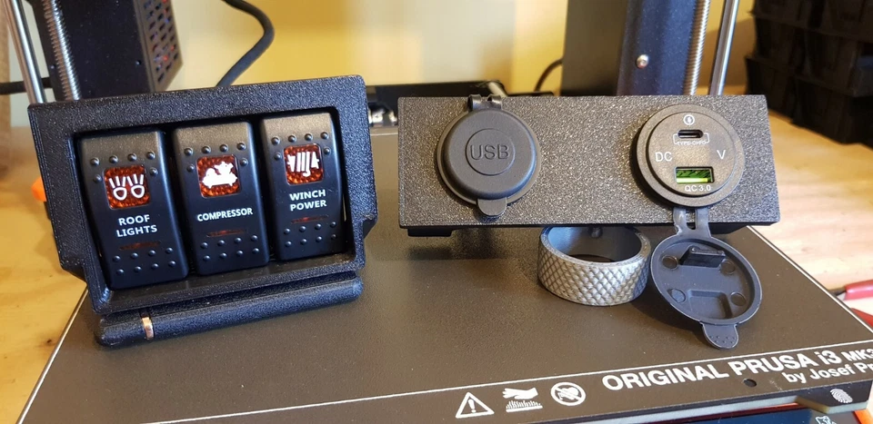 Cápsula de interruptor Land Rover Discovery 2 td5 y paquete de cápsulas USB traseras Foto 1 de 4