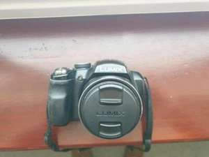 PANASONIC LUMIX FZ62 Digital Bridge Camera - Picture 1 of 9