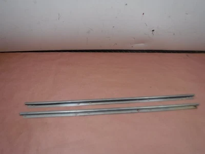 Tiras de moldura de puerta superior trasera para Jeep Wagoneer J10 74-91 conductor pasajero OEM Foto 1 de 4