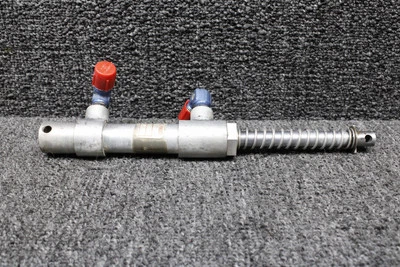 Conjunto de cilindro de freno maestro Cleveland 10-20 (picaduras) Foto 1 de 4