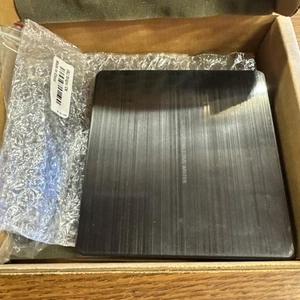 External USB DVD RW DVDRW GP70N Drive Read Write  Slim portable     Ma6 - Picture 1 of 5