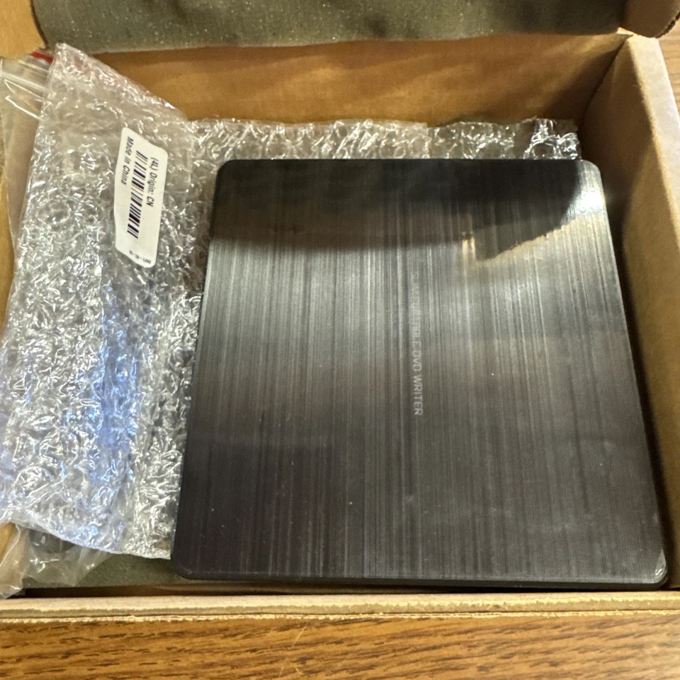 Unidad externa USB DVD RW DVDRW GP70N lectura escritura delgada portátil Ma6 Foto 1 de 4