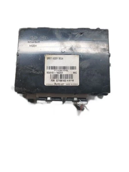 Chasis ECM Body Control BCM tablero central y consola se adapta a 07 ACCENT 1181708 Foto 1 de 4