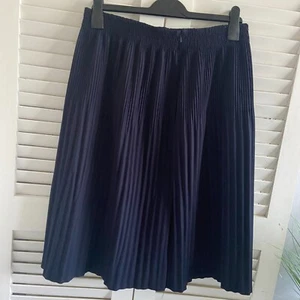 ZARA UK Large BNWT Navy Blue Smart Crystal Pleat Stretch Knee Length Skirt £40 - Picture 1 of 6