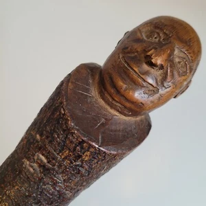 Bastone da passeggio viso da uomo in legno intagliato a mano raro vintage vedi descrizione!! - Foto 1 di 24