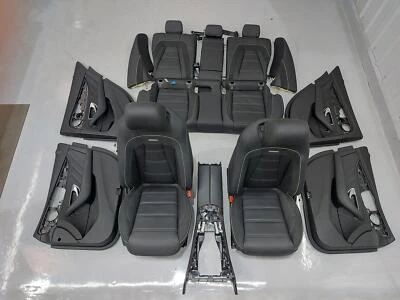 Juego de molduras de puerta de asiento de rendimiento interior negro Mercedes E63s AMG 18-20 Foto 1 de 4