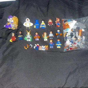 Lego Marvel Super Heroes Minifigures Lot and Accessories - Picture 1 of 4