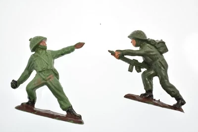 Soldados de plástico pintado vintage Hong Kong juguete adorno de pastel Foto 1 de 2