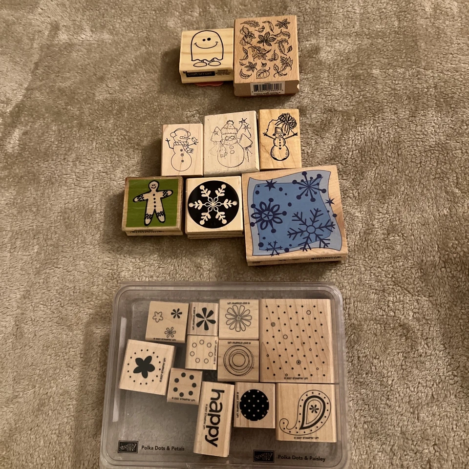 Conjuntos de selos de madeira Stampin Up! Boneco de neve Natal folhas flocos de neve pão de gengibre 19 - Imagem 1 de 4