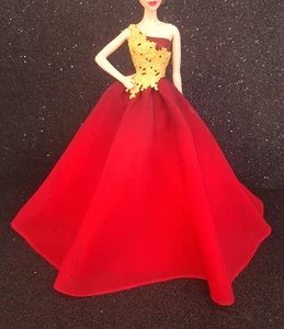 Barbie bambola Holiday 2016 Magia delle Feste Mattel drd25 red dress only - Foto 1 di 12