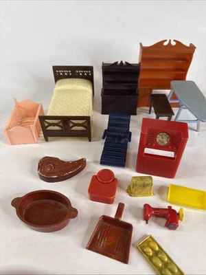 Lote De Muebles Miniatura Casa Muñecas De Colección Renwal Marx Ideal Etc Accesorios  Foto 1 de 4