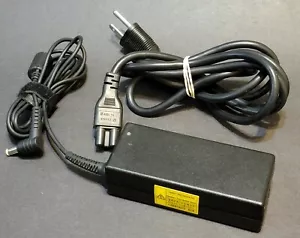 Delta Electronics ADP-65JH DB Laptop AC/DC Adapter 19V 3.42a Acer Aspire Toshiba - Picture 1 of 3