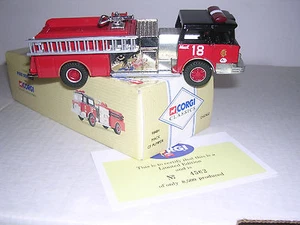CORGI #98484 Mack CF Pumper Fire Truck "Chicago" O.Scale 1/43 - Picture 1 of 1