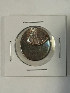 1979 Full Date!!! Lincoln Memorial Off Center Penny Error.     #X111 - Picture 1 of 2