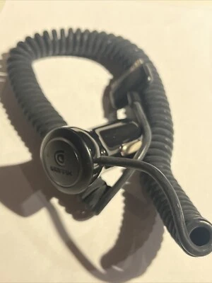 Griffin PowerJolt 30-Pin Power Charger for Apple iPad 1, 2, 3, iPhone 4, iPod 4 - Image 1 of 2