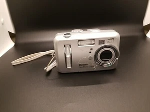 Kodak EasyShare DX6440 4.0MP Digital Camera - Silver - Parts Only - Picture 1 of 4