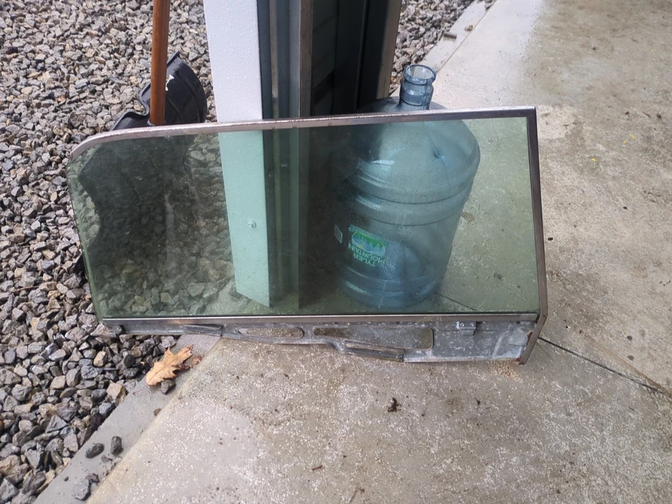 Ford Thunderbird 1964 1965 1966 puerta de pasajero derecho ventana vidrio 64 65 66 Foto 1 de 1