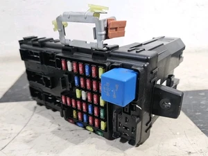 Caja de fusibles de conexión Hyundai Santa Fe 2003-2006 con control de tracción 91188-26105 OEM - Imagen 1 de 8