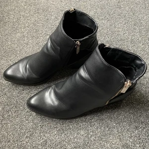Black Short Boots Size 6 - Picture 1 of 2