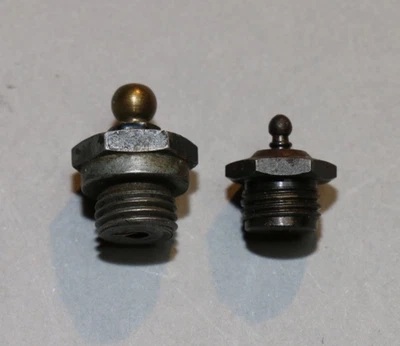 Vintage 'Wide' Glow Plugs x 2, looks like 3/8" diameter - Image 1 of 3