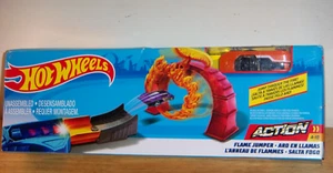 Mattel Hot Wheels Action Flame Jumper 2018 con pista de carreras de autos nuevo en caja - Imagen 1 de 6