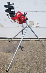 Heater Sports Jr Personal Ball Pitcher Automatic Ball Feeder Stativ + 11 Bälle - Bild 1 von 24