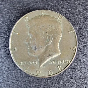 1968-D medio dólar Kennedy, 40 % plata, hermosa moneda, envío rápido - Imagen 1 de 6