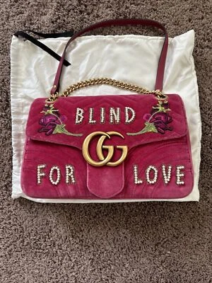 Bolso GUCCI Rosa Acolchado Terciopelo Bordado Ciego Para Amor Mediano Marmont Foto 1 de 4