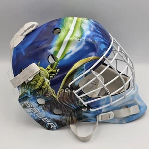 Star Wars 2014 Yoda Edition Bauer NME 3 Youth Goalie Hockey Mask Helmet NHL - Picture 1 of 9