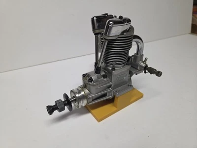 SAITO FA 100 4 STROKE R/C ENGINE - Image 1 of 4
