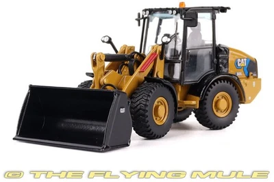 Diecast Masters 1:50 906 Wheel Loader - Image 1 of 4