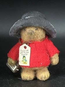 1978 PADDINGTON BEAR WITH RED JACKET & BLACK HAT FLOCKED FELT MINI FIGURE - Picture 1 of 12