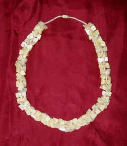 1950s MOTHER OF PEARL BEAD NECKLACE - Picture 1 of 7