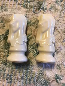 Vintage Duncan 2 white knights Chess Pieces - Picture 1 of 3