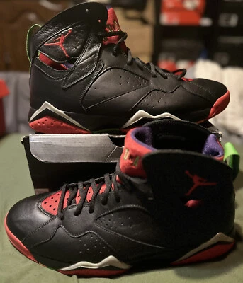 NIKE AIR JORDAN 7 RETRO "MARVIN EL MARCIANO" NEGRO-ROJO-VERDE TALLA 12 [304775-029] Foto 1 de 4