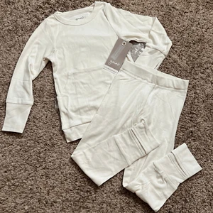 NWT Goumi Kids Cloud Loungewear SZ 5T Joggers Bamboo Pajamas White Long Sleeve - Picture 1 of 3